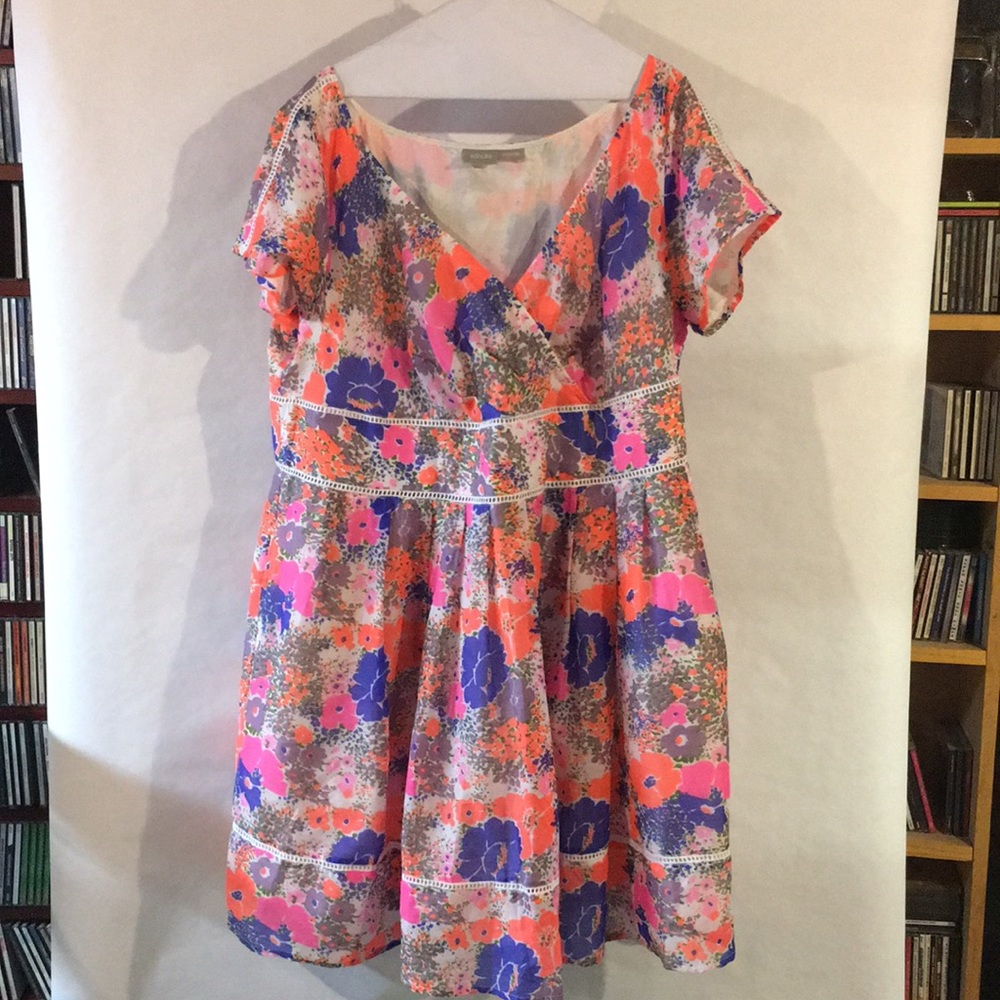 Bright beautiful eshakti summer dress size 20.